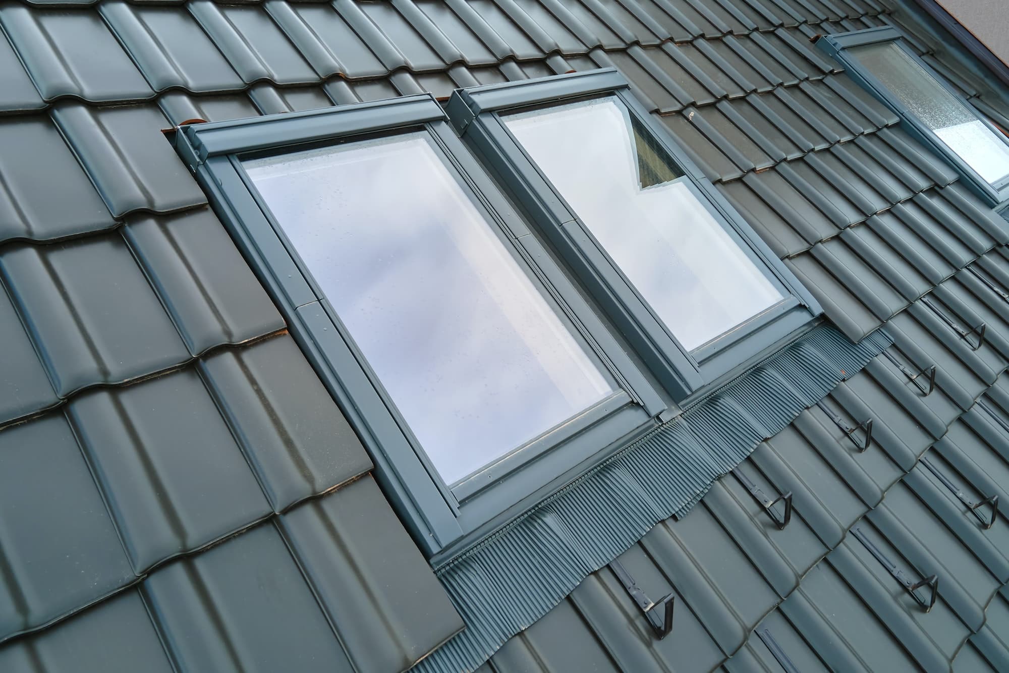 DD Roofing Velux Windows Contractor