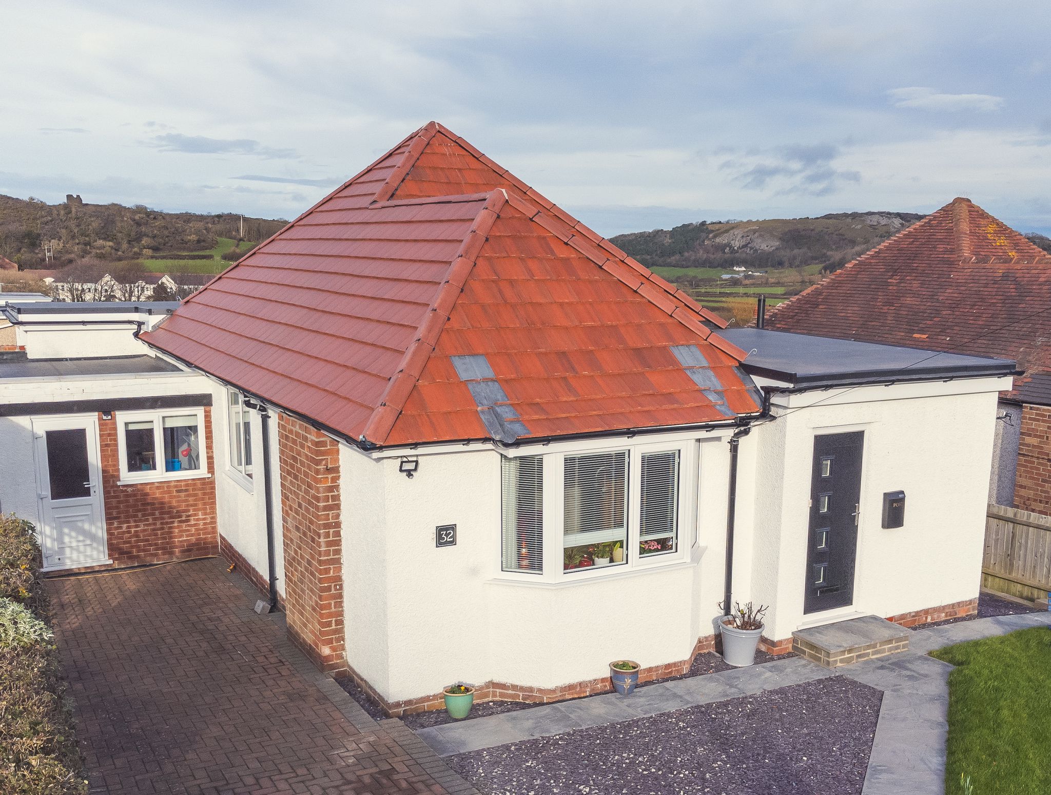 Tile Roof Contractors Aber-oer, LL14 - DD Roofing